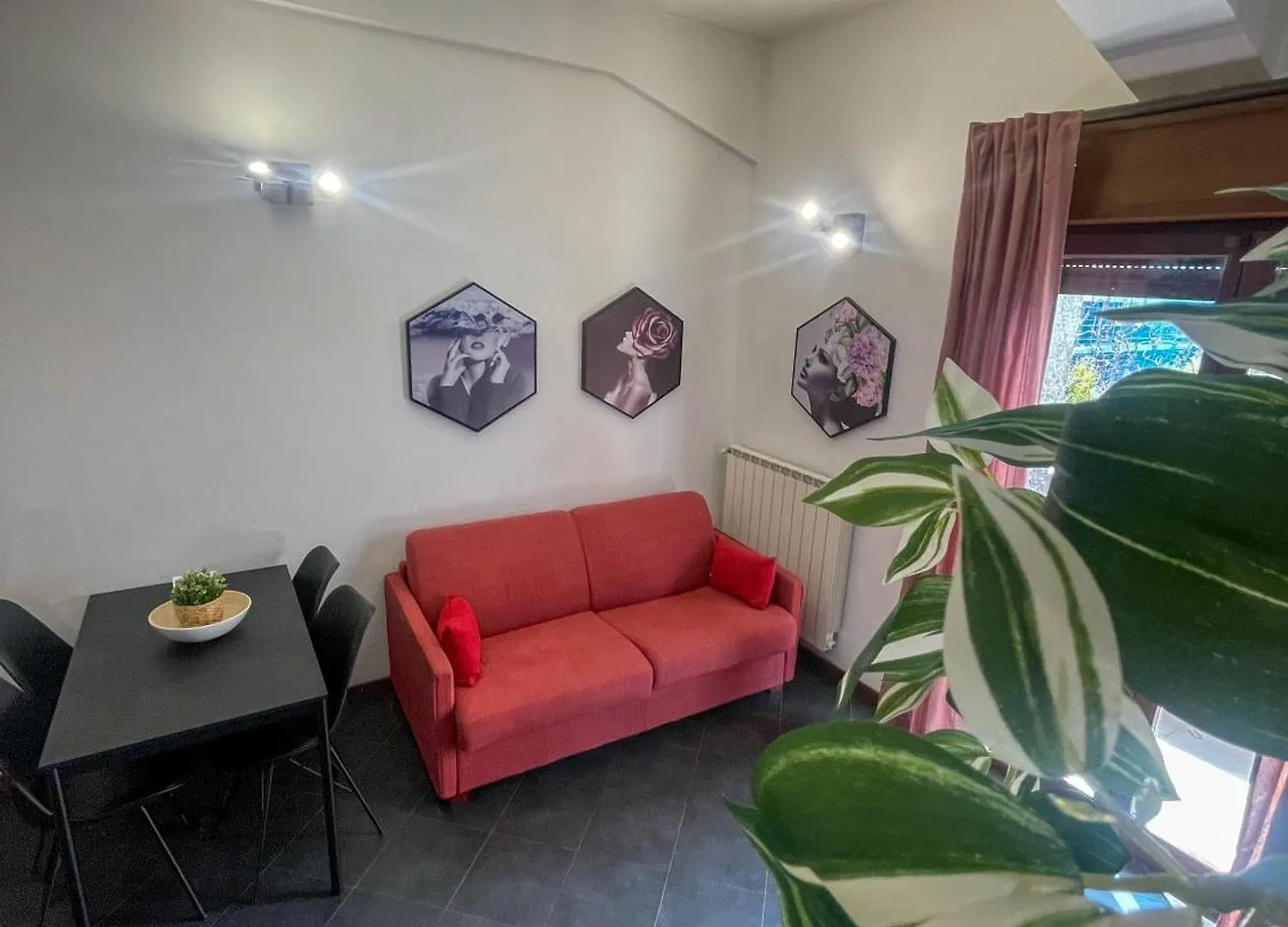 Апартаменты Home In Town - Niguarda - Metro M3 Sotto Casa - Duomo In 12Min Милан Италия