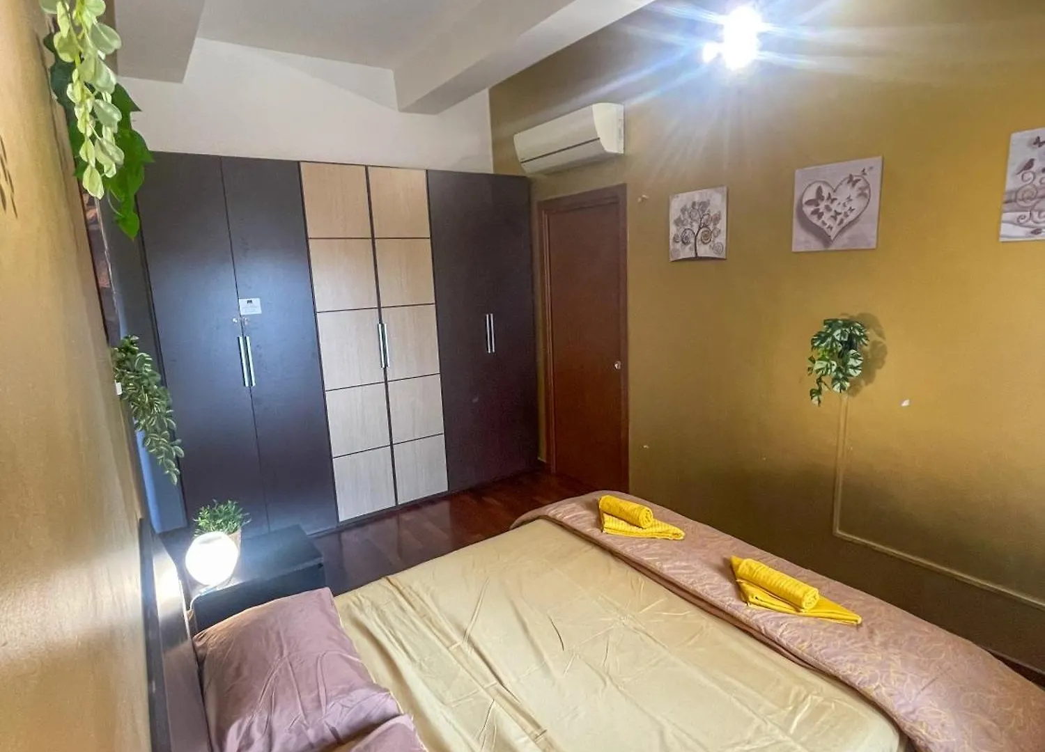 Апартаменты Home In Town - Niguarda - Metro M3 Sotto Casa - Duomo In 12Min Милан Италия